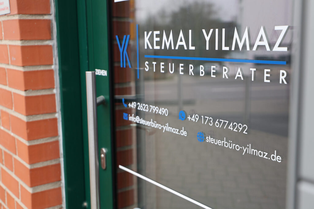 Eingang zur Steuerkanzlei Kemal Yilmaz